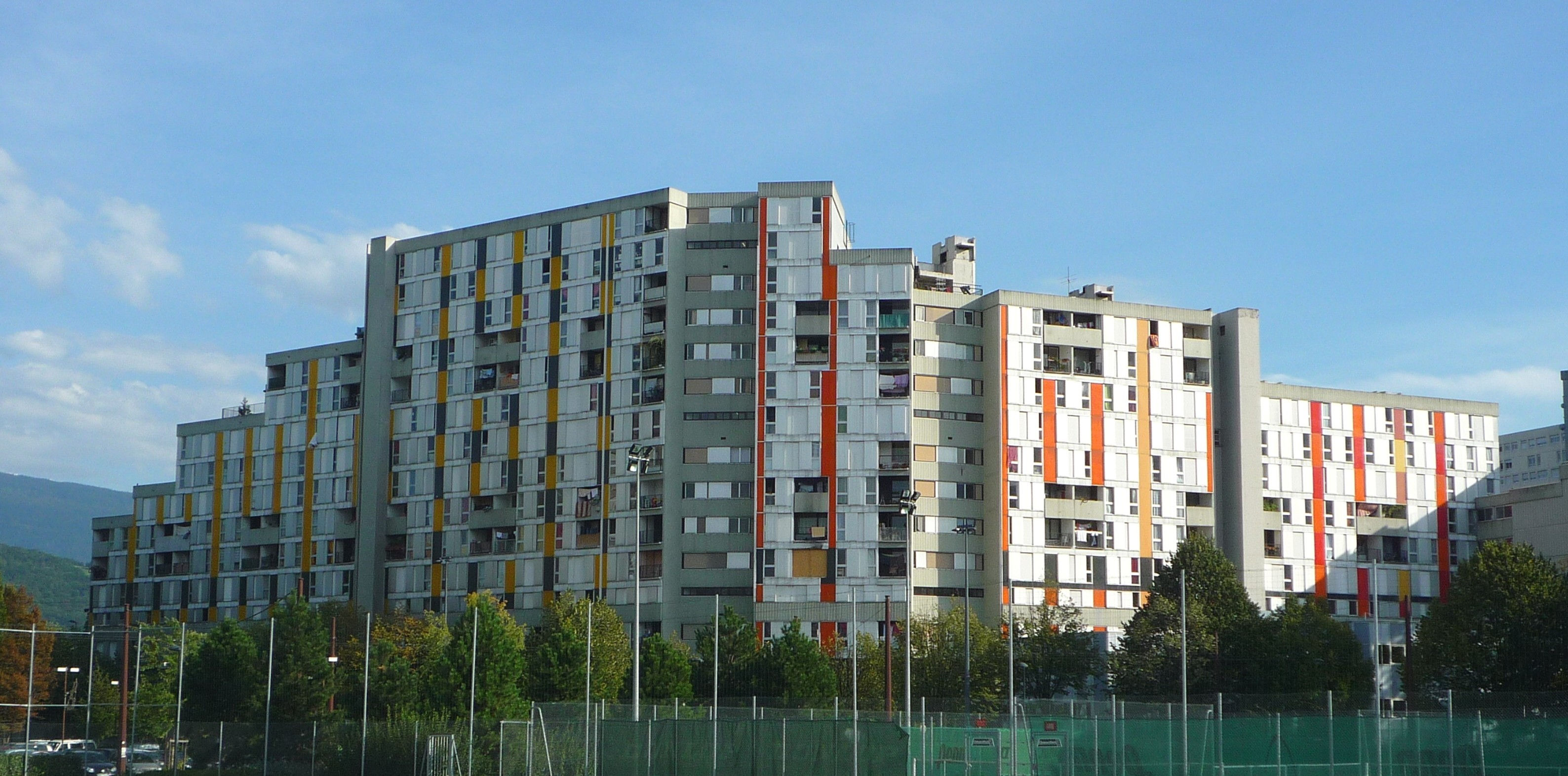 Grenoble : Arlequin - Réhabilitation milieu occupé 145 logements R+15 (5)