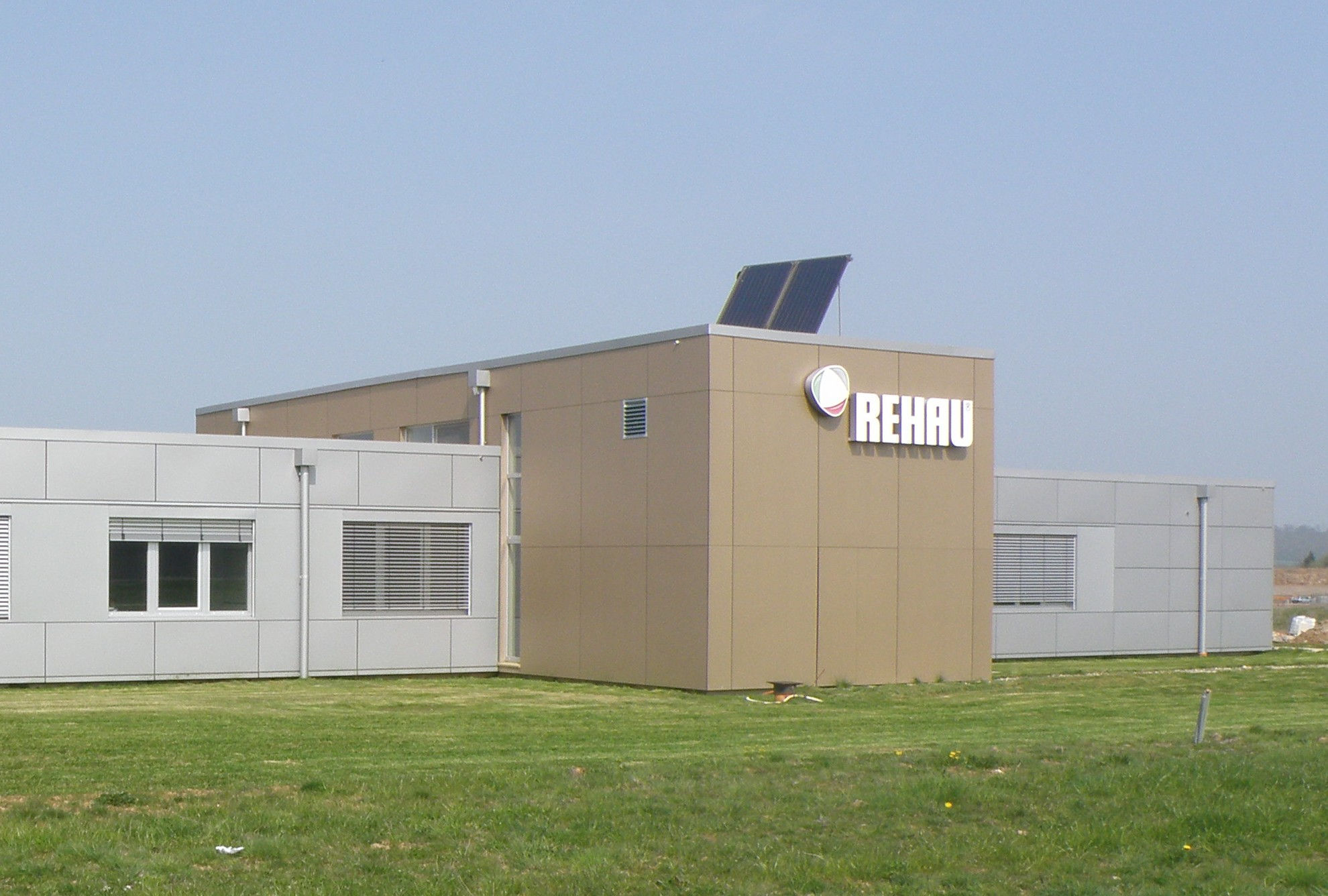 Rehau :  Agence commerciale et Show room Grand Est - Lauréat Green Building et Prébat (5)